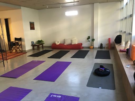 NIKETAN Masaje Tailandés y Yoga.