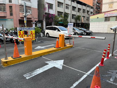 博館三街金典科博館SOGO停車場-金典走路2分鐘SOGO走路4分鐘科博館走路5分鐘勤美走路10分鐘