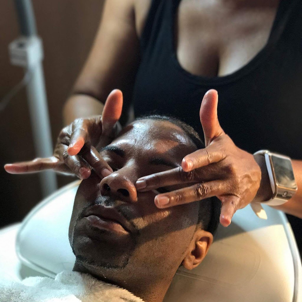 Unique Skin & Beauty Bar 23462