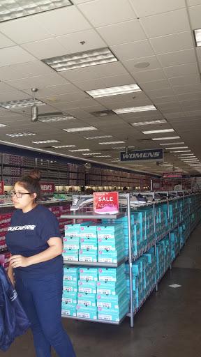 Shoe Store «SKECHERS Factory Outlet», reviews and photos, 1304 S Harbor Blvd, Fullerton, CA 92832, USA