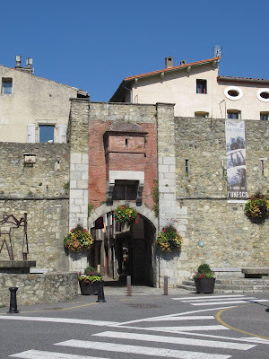 Porte de France à Prats-de-Mollo-la-Preste