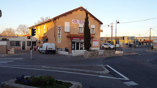 hôtels Le Carrefour Saint-Victoret