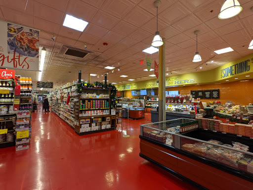 Grocery Store «Whole Foods Market», reviews and photos, 45 Beacon St, Somerville, MA 02143, USA