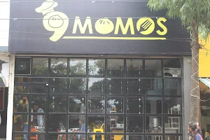 9 momos image