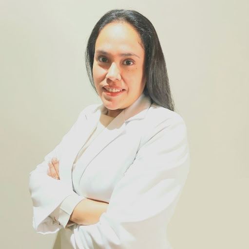 Dra. Rosalynn Peralta Castañeda, Cardiólogo