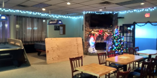 Bowling Alley «Vista Lanes Bowling Center», reviews and photos, 550 Oriskany Blvd, Yorkville, NY 13495, USA