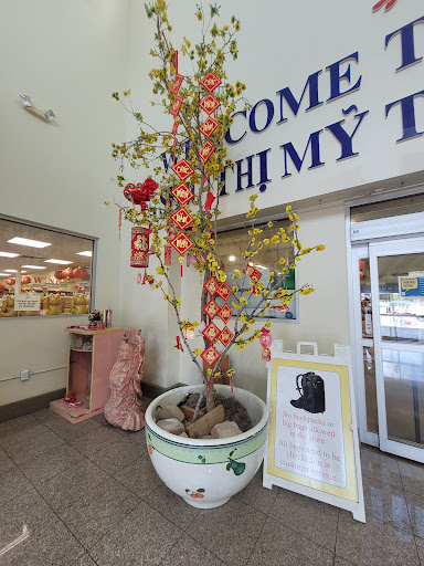 Asian Grocery Store «MT Supermarket», reviews and photos, 10901 N Lamar Blvd G, Austin, TX 78753, USA