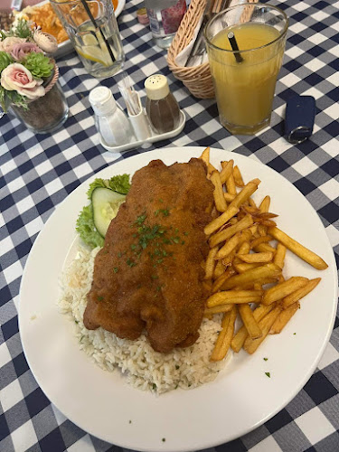 Opinii despre St. Kristóf Étterem és Apartmanház în Szántód - Étterem