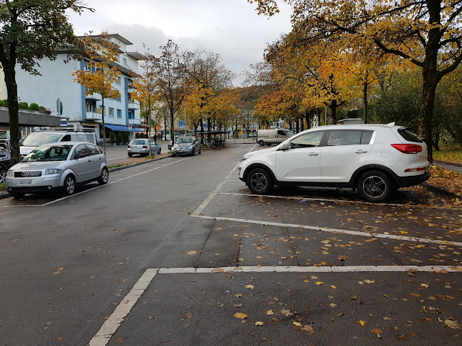 Kommentare und Rezensionen über Herzogenmühlestrasse 12 Parking