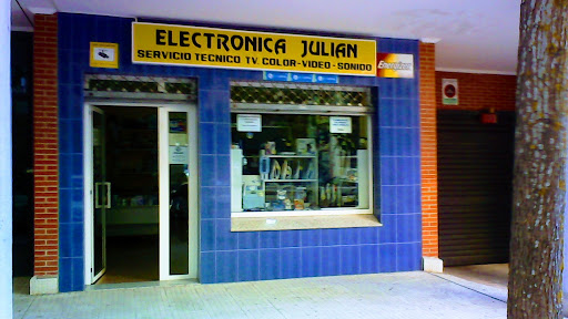 ELECTRONICA JULIAN en Cáceres‎, Cáceres‎