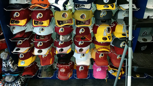 Shopping Mall «Hagerstown Premium Outlets», reviews and photos, 495 Premium Outlets Blvd, Hagerstown, MD 21740, USA