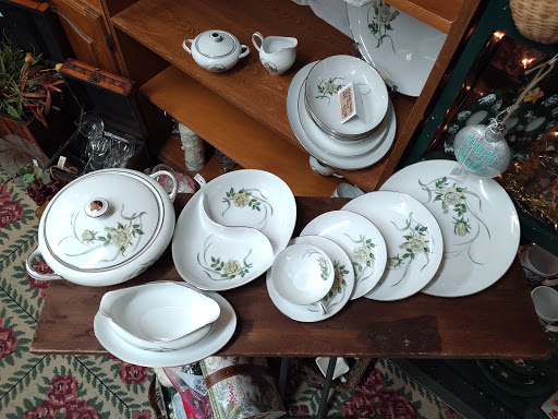 Antique Store «Hidden Talent Gifts & Antiques», reviews and photos, 400 S Main St, McGregor, TX 76657, USA