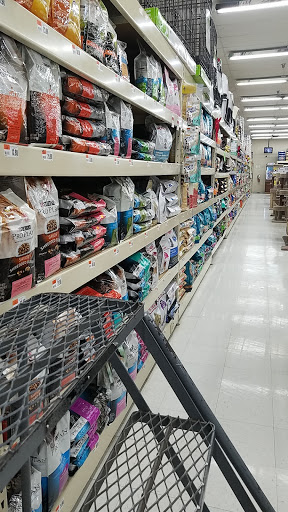 Pet Supply Store «Pet Supplies Plus», reviews and photos, 4505 S 76th St, Greenfield, WI 53220, USA
