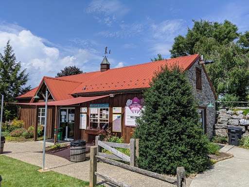 Golf Course «Waters Edge Mini Golf», reviews and photos, 230 N Ronks Rd, Bird in Hand, PA 17505, USA