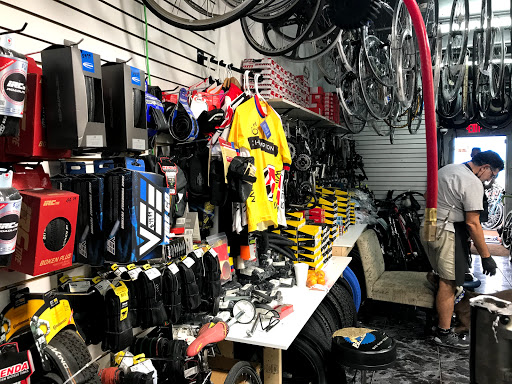 Used Bicycle Shop «Willie’s Bicycle», reviews and photos, 3210 NE 2nd Ave, Miami, FL 33137, USA