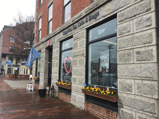 Pet Supply Store «The Fish & Bone, Portland ME», reviews and photos, 195 Commercial St, Portland, ME 04101, USA