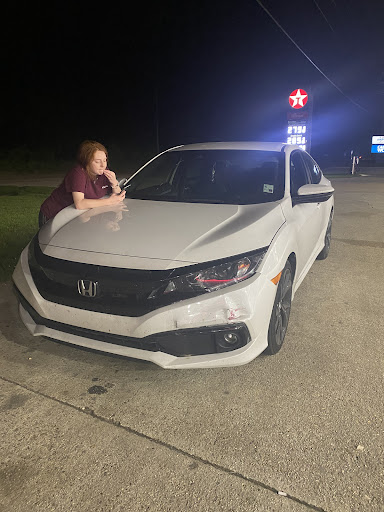 Auto Body Shop «Unique Custom Collision Center», reviews and photos, 16530 Old Hammond Hwy, Baton Rouge, LA 70816, USA