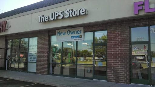 Shipping and Mailing Service «The UPS Store», reviews and photos, 9923 S Ridgeland Ave, Chicago Ridge, IL 60415, USA