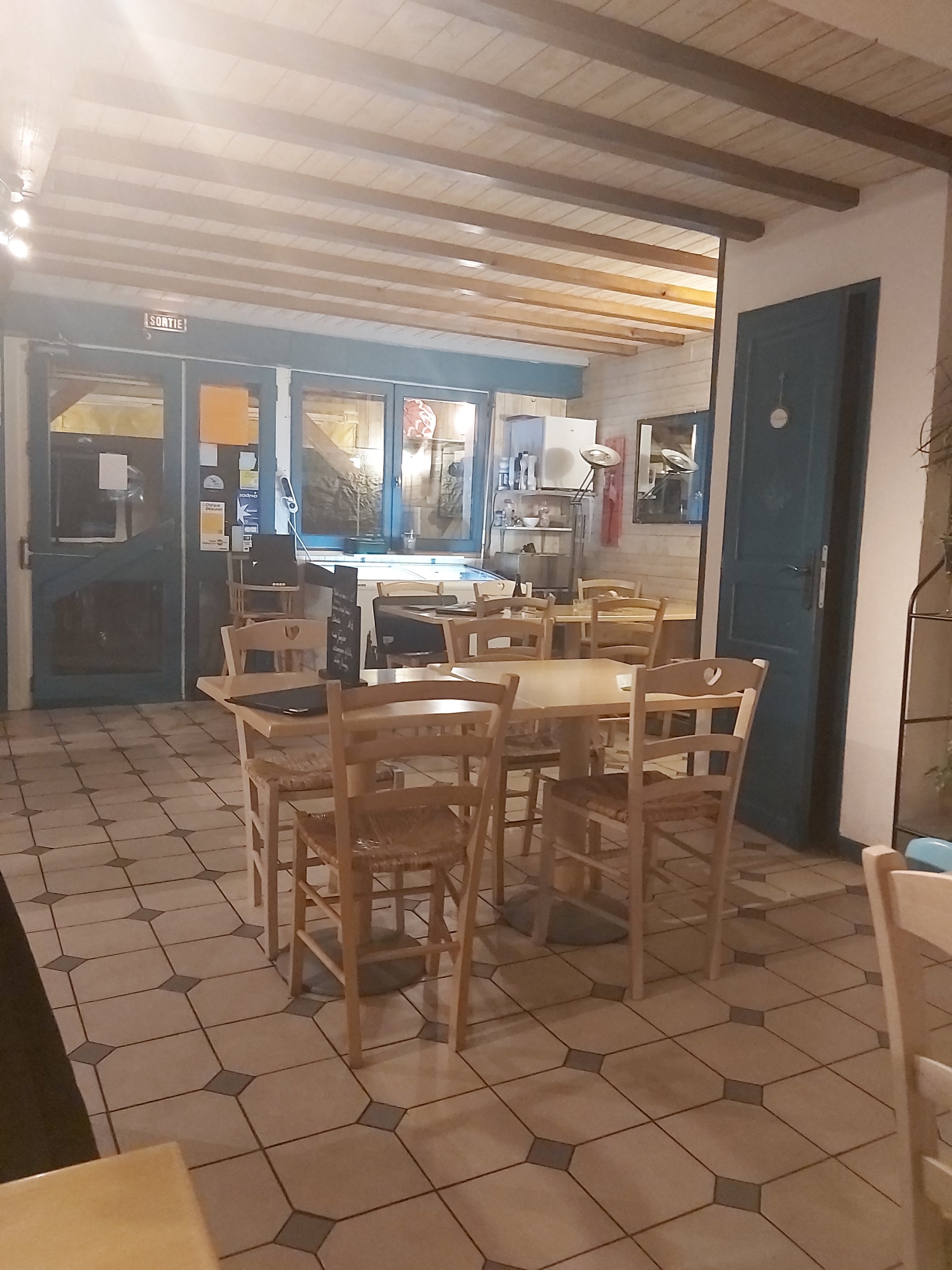 Photo n° 3 de l'avis de une.i fait le 21/12/2019 à 20:42
