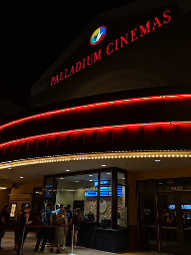 Movie Theater «Regal Cinemas Palladium 14 & IMAX», reviews and photos, 5830 Samet Dr, High Point, NC 27265, USA