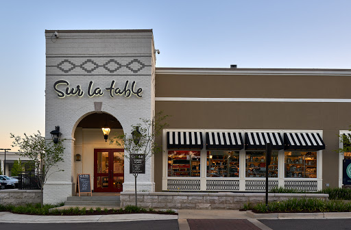 Shopping Mall «Shops of Saddle Creek», reviews and photos, 7509 Poplar Ave #1, Germantown, TN 38138, USA