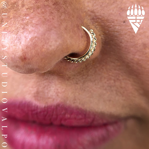 Explore tattoo cover up ideas for hand, creative tattoo ideas in Valparaiso, available at Unity Studio