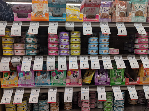 Pet Supply Store «Unleashed by Petco», reviews and photos, 81 7th Ave, Brooklyn, NY 11217, USA