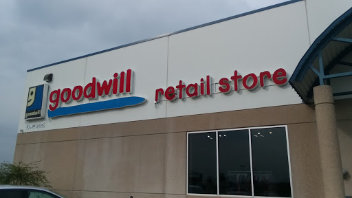Thrift Store «Goodwill Store and Donation Center - Platteville», reviews and photos, 2001 Progressive Pkwy, Platteville, WI 53818, USA