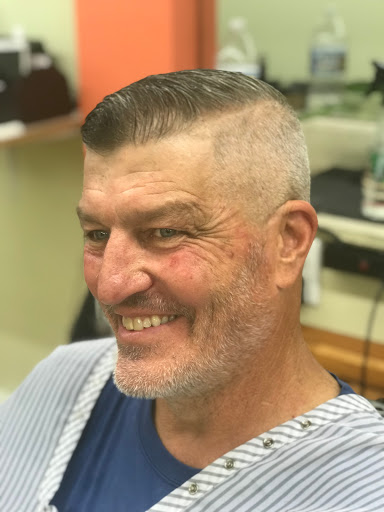 Barber Shop «East Patrick Barber Shop», reviews and photos, 43 E Patrick St Unit B, Frederick, MD 21701, USA