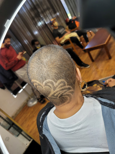 Barber Shop «J Clark Barber Shop», reviews and photos, 2485 State St, Lafayette, IN 47905, USA