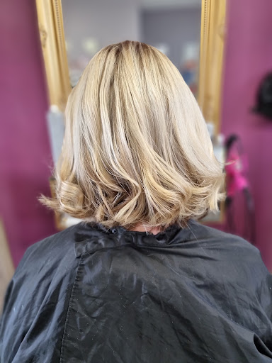 Maireads Ladies & Gents Hair Studio in Ballaghaderreen, Co. Roscommon
