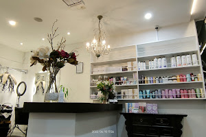 Kate Lee Boutique Salon