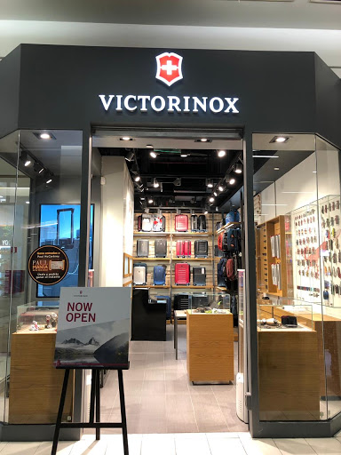Victorinox Brand Store Costanera Center
