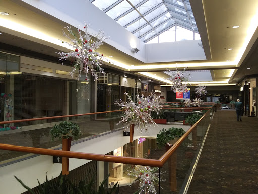 Shopping Mall «Westridge Shopping Center», reviews and photos, 10201 University Ave, Clive, IA 50325, USA