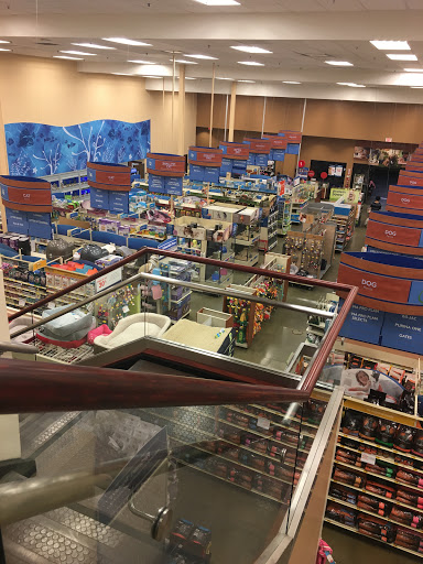 Pet Supply Store «PetSmart», reviews and photos, 12741 Towne Center Dr, Cerritos, CA 90703, USA