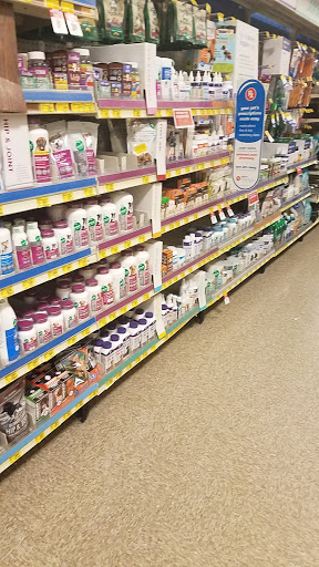 Pet Supply Store «PetSmart», reviews and photos, 8210 Macedonia Commons Blvd #10, Macedonia, OH 44056, USA