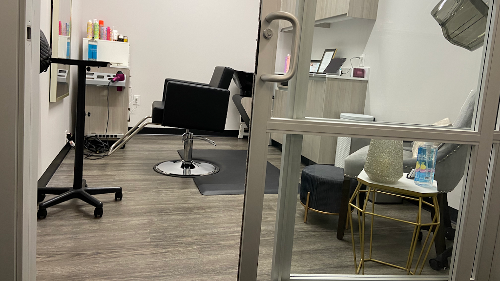 Melissa’s Hair Company 08540