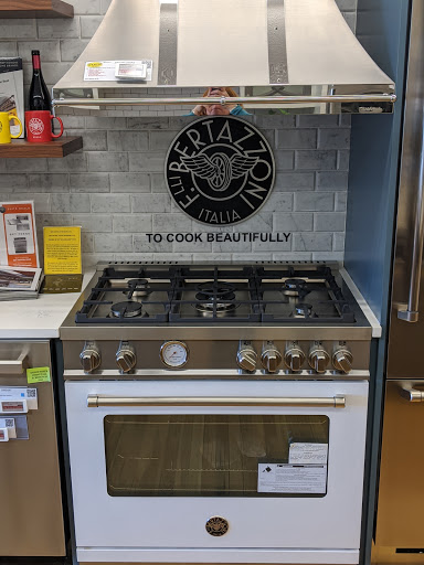 Lighting Store «Wickford Appliance & Lighting», reviews and photos, 8236 Post Rd, North Kingstown, RI 02852, USA