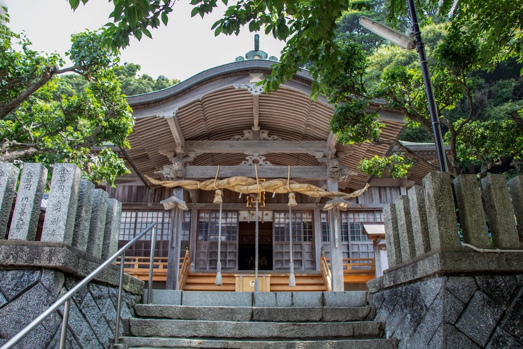湯川水神社