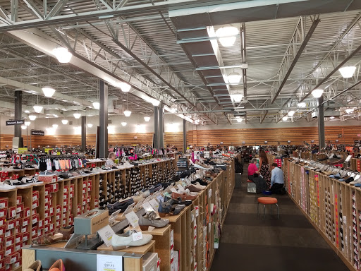 Shoe Store «DSW Designer Shoe Warehouse», reviews and photos, 12997 Fair Lakes Shopping Center, Fairfax, VA 22033, USA