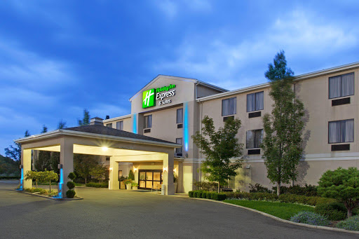 Holiday Inn Express & Suites Alliance, an IHG Hotel image 1