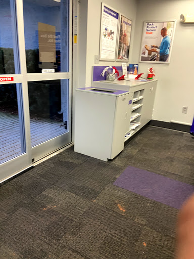 Shipping and Mailing Service «FedEx Ship Center», reviews and photos, 1668 Austin Dr, Decatur, GA 30032, USA