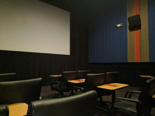 Movie Theater «Aloma Cinema Grill», reviews and photos, 2155 Aloma Ave, Winter Park, FL 32792, USA