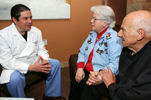 Dr. Lorenzo Arce - Cardiólogo en Tijuana