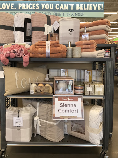 Home Goods Store «Tuesday Morning», reviews and photos, 10953 N Frank Lloyd Wright Blvd, Scottsdale, AZ 85259, USA