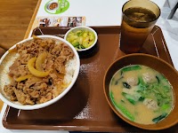 すき家 裾野二ツ屋店