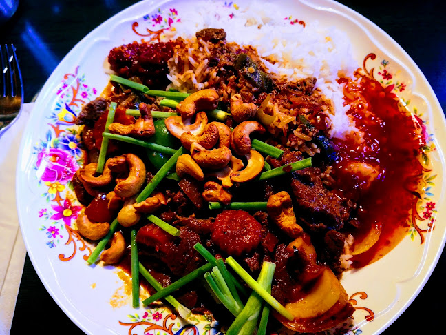 Lotus Thai Kitchen - Restaurant