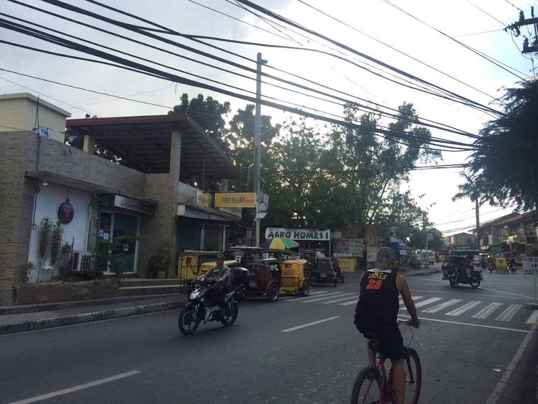 Pansit Malabon Express - Moonwalk Village, Las Pinas