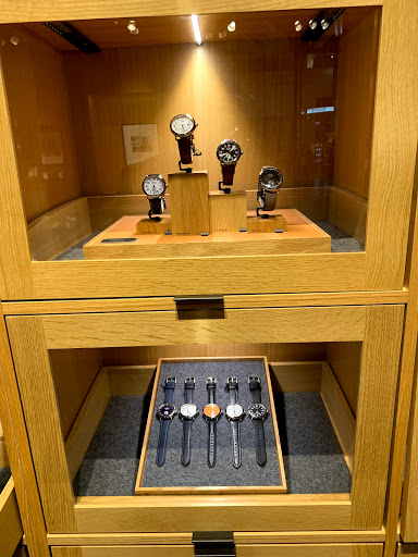 Watch Store «Shinola Boston Store», reviews and photos, 800 Boylston St #131, Boston, MA 02199, USA
