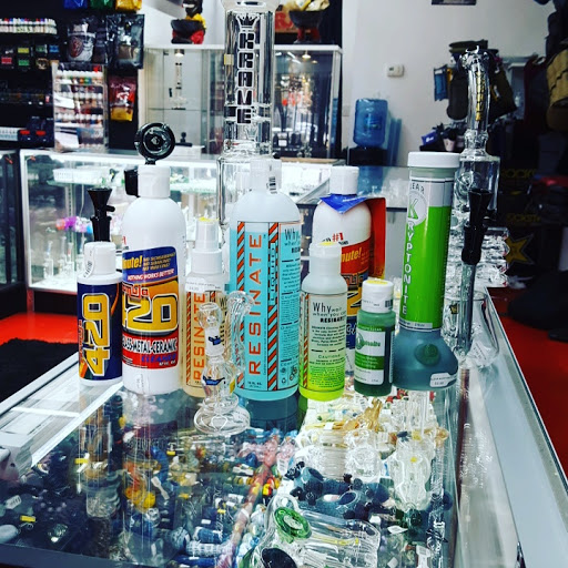 Tobacco Shop «Mr. SMOKE (smoke shop)», reviews and photos, 4347 Gunn Hwy, Tampa, FL 33618, USA